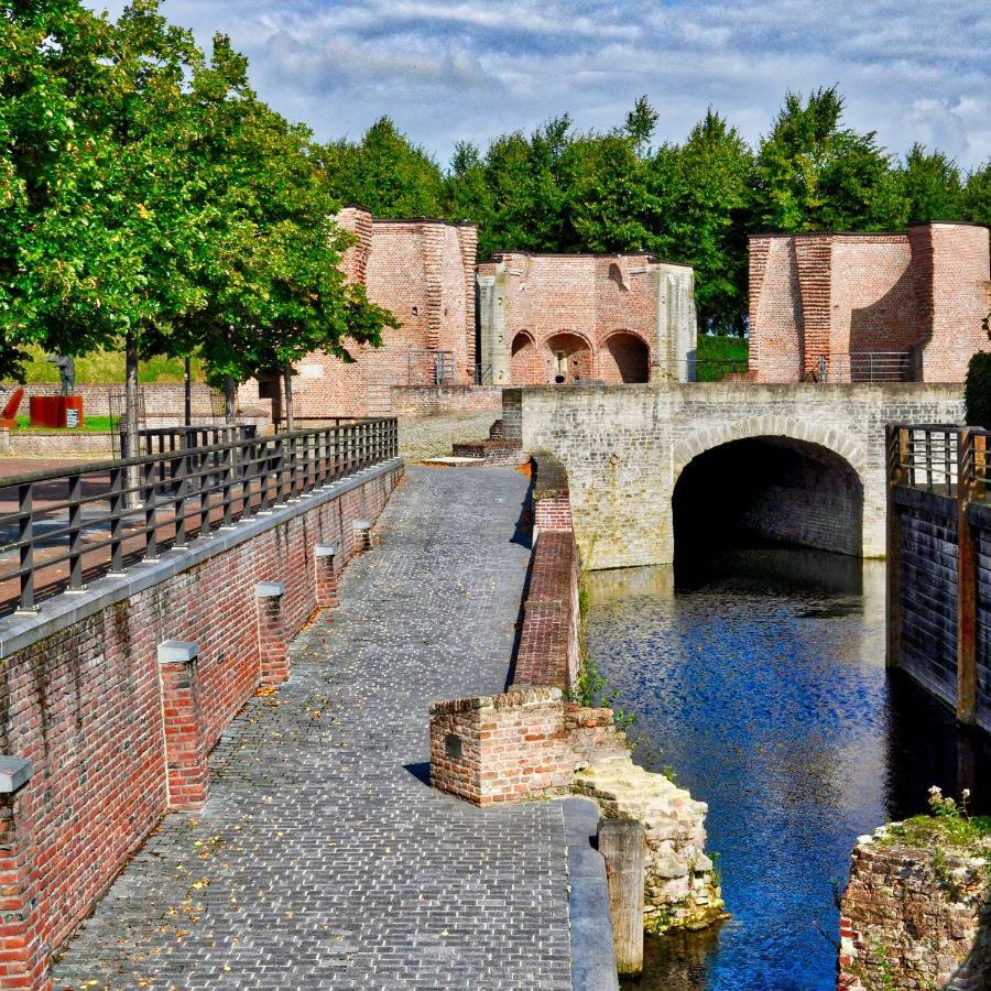 Artistiek Vakantiehuisje Hulst Exteriér fotografie