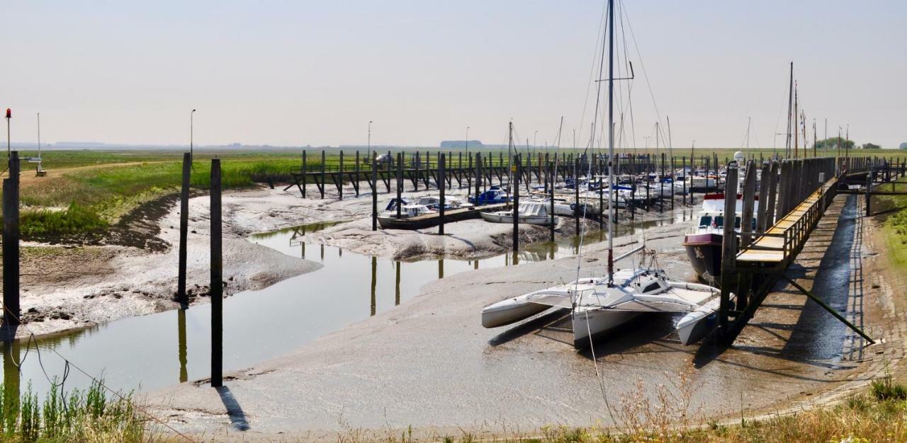 Artistiek Vakantiehuisje Hulst Exteriér fotografie